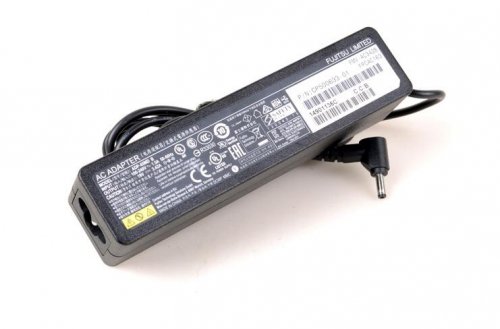 Original 65W Fujitsu 10601931658 AC Adapter Laddare